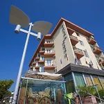 Hotel Eden 3*