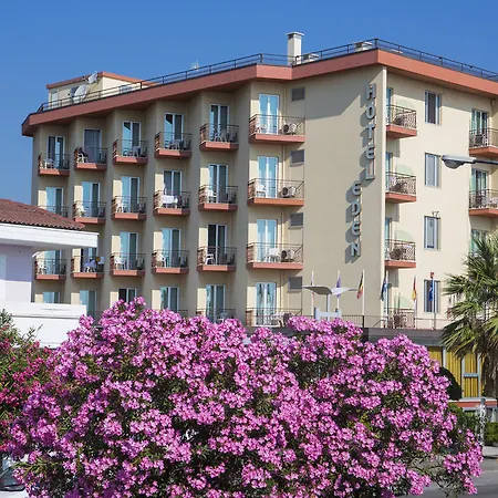 Hotel Eden 3*