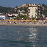 Szálloda Eden Grottammare