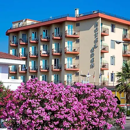 Eden Hotel 3*