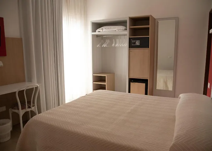 Ξενοδοχείο Eden 3*