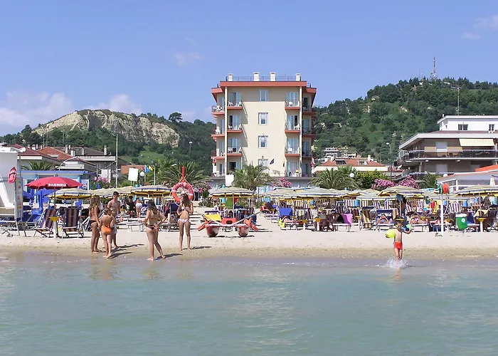 Ξενοδοχείο Eden 3*